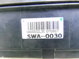 Honda CR-V Boîte à fusibles SWA-0030