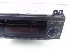 Mercedes-Benz A W169 Unità principale autoradio/CD/DVD/GPS A1698200086