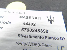 Maserati Ghibli Tavaratilan sivuverhoilu 6700248390