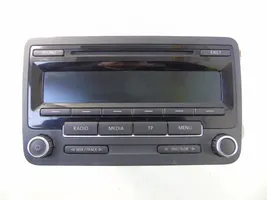 Volkswagen PASSAT B7 Unité principale radio / CD / DVD / GPS 1K0035186AQ