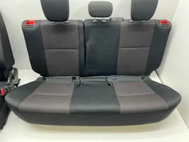 Suzuki Swift Conjunto de molduras de la puertas y los asientos 