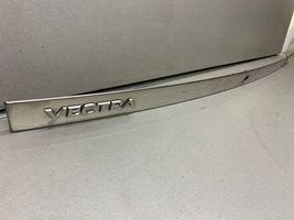 Opel Vectra C Takaluukun koristelista 09177067