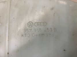 Volkswagen PASSAT B3 Zbiornik płynu do spryskiwaczy szyby przedniej / czołowej 357955453B