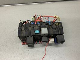 Volkswagen PASSAT B3 Fuse module 357937039