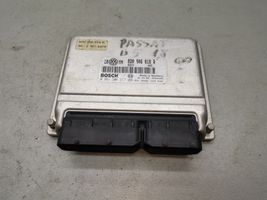 Volkswagen PASSAT B5 Sterownik / Moduł ECU 8D0906018R