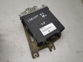 Volkswagen PASSAT B3 Sterownik / Moduł ECU 0261203158