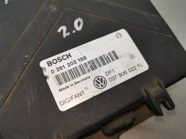 Volkswagen PASSAT B3 Moottorin ohjainlaite/moduuli 0261203158