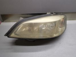 Opel Astra G Lampa przednia 13132457