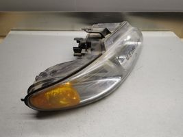 Chrysler Voyager Lampa przednia 