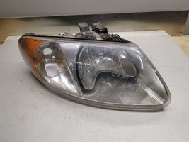 Chrysler Voyager Lampa przednia 