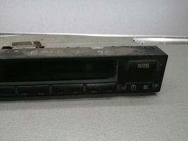 BMW 7 E38 Pantalla/monitor/visor 8352411