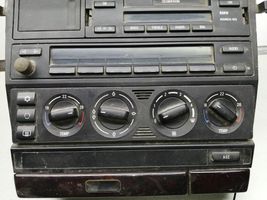 BMW 7 E38 Unité principale radio / CD / DVD / GPS 8391104
