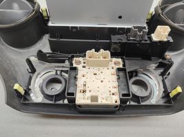 Toyota Yaris Radio/CD/DVD/GPS-pääyksikkö 8611052021B0