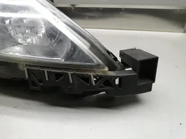 Mazda 5 Lampa przednia W3T15671