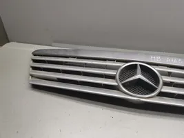 Mercedes-Benz A W168 Grotelės priekinės 1688801283