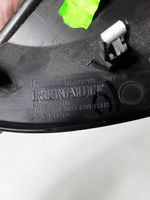 Renault Megane IV Kojelaudan sivupäätyverhoilu 689210331R