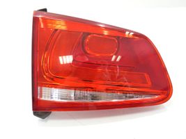 Volkswagen Touareg II Luces portón trasero/de freno 7P6945093B