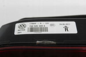 Volkswagen Touareg III Lampy tylnej klapy bagażnika 760945308A