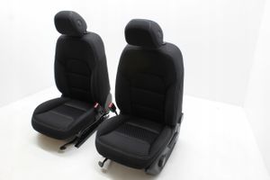 Infiniti Q30 Set interni 