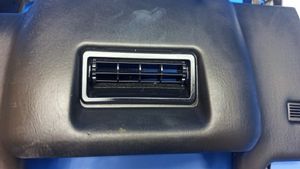 Lexus SC 430 Element deski rozdzielczej / dół Z40