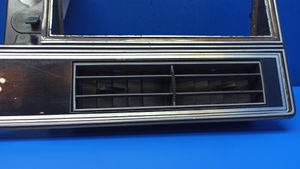 Oldsmobile Omega Panneau de garniture tableau de bord 561274