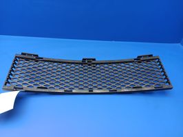 BMW 6 E63 E64 Grille inférieure de pare-chocs avant 7008820