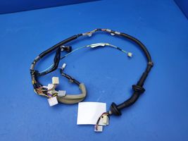 Lexus LS 430 Cableado de puerta trasera 8215450040