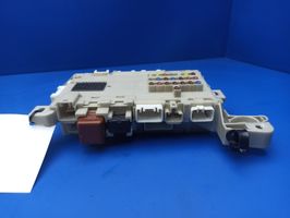 Lexus LS 430 Module de fusibles 2L260291