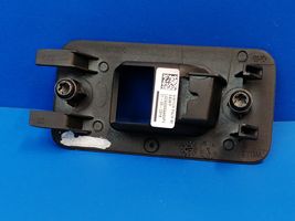 Land Rover Discovery 5 Support bouton lève vitre porte arrière HY32237B88A