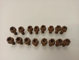 Peugeot 107 Nuts/bolts 