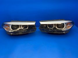 BMW 5 G30 G31 Lot de 2 lampes frontales / phare 10391010006