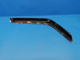 BMW 7 E38 Modanatura separatore del paraurti anteriore 8125309