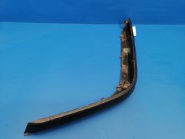 BMW 7 E38 Modanatura separatore del paraurti anteriore 8125309