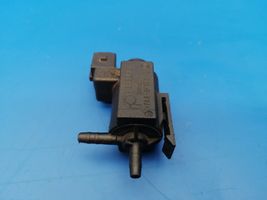 BMW 7 E38 Vacuum valve 72234100