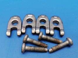 Nissan Note (E11) Support de pince d'injecteur de carburant 