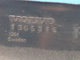 Volvo 760 Rivestimento inferiore laterale del sedile posteriore 1365315