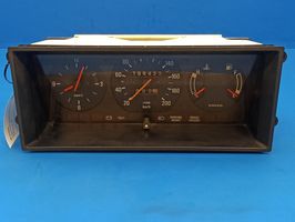 Volvo 240 Compteur de vitesse tableau de bord 88471105