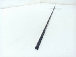 Volvo 240 Rivestimento parafango (modanatura) 