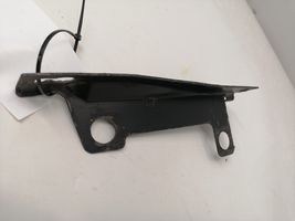 Volvo 760 Staffa del pannello di supporto del radiatore 