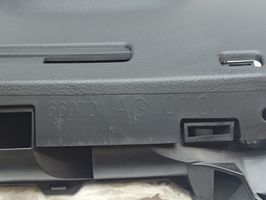 Subaru Legacy Kojelaudan alempi verhoilu 66070AG010