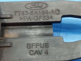 Ford Edge I Jäähdyttimen kehyksen suojapaneelin kiinnike 7T438A194