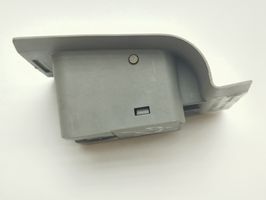 Audi A8 S8 D2 4D Supporto di fissaggio della rete portaoggetti 4D0857635