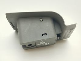 Audi A8 S8 D2 4D Supporto di fissaggio della rete portaoggetti 4D0857635