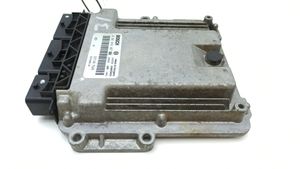 Nissan Primastar Sterownik / Moduł ECU 0281018497