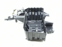 Nissan Primastar Vassoio scatola della batteria 8200901678