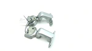 Nissan Primastar Set di cerniere portiera anteriore 311772N