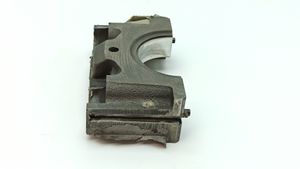 Land Rover Evoque I Crankshaft holder bracket M1