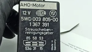 BMW 7 E23 Przekaźnik spryskiwaczy 1367391