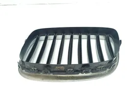 BMW 5 GT F07 Grille calandre supérieure de pare-chocs avant 7200170