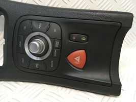 Renault Laguna II Console centrale, commande de multimédia l'unité principale 8200326970